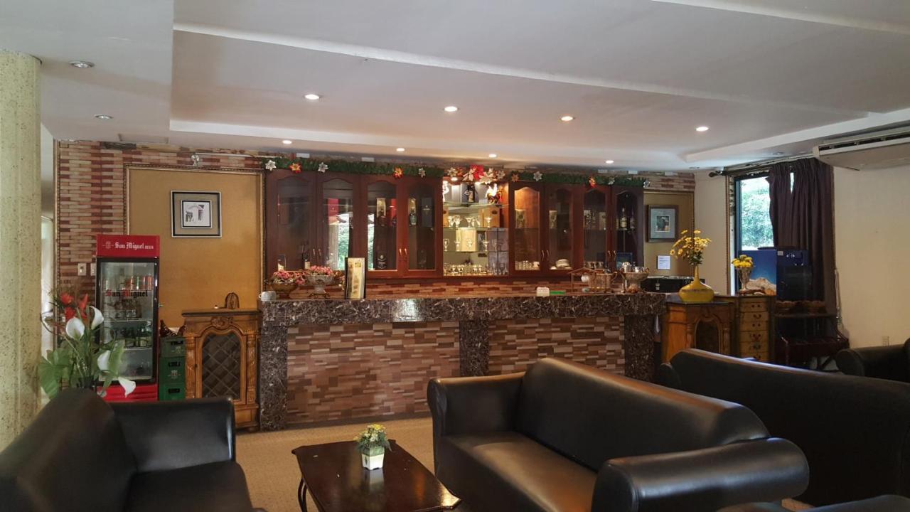 Phil Oasis Hotel & Resort Silang Екстериор снимка