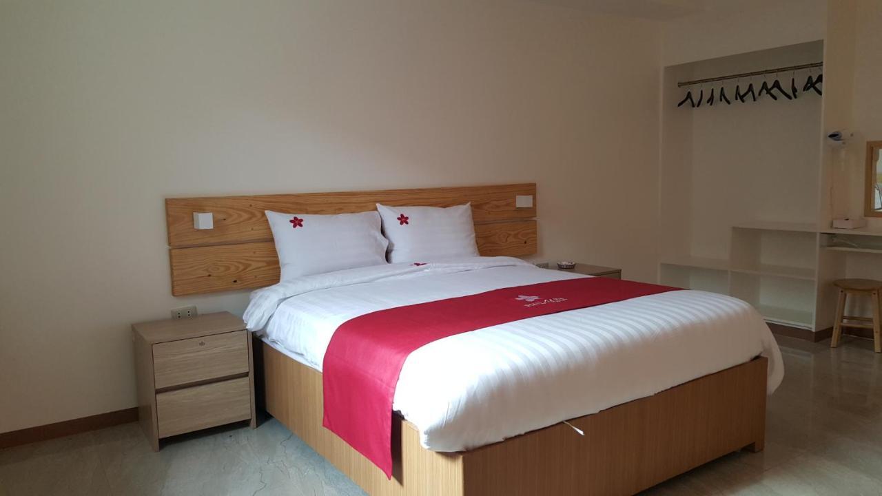 Phil Oasis Hotel & Resort Silang Екстериор снимка